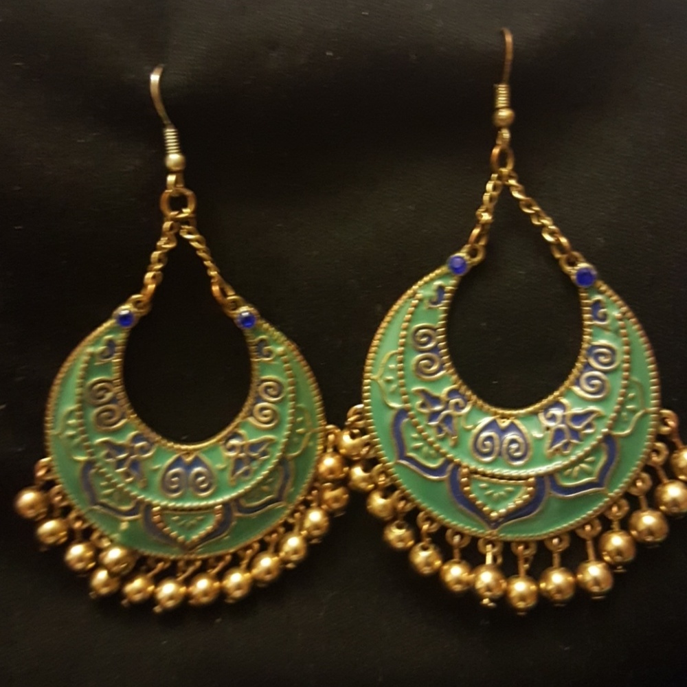 Women's Costume Jewelry
